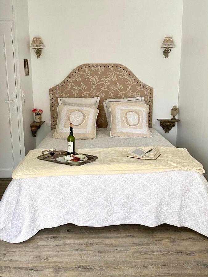 مبيت وإفطار Bouhet Le Vieux Moulin المظهر الخارجي الصورة