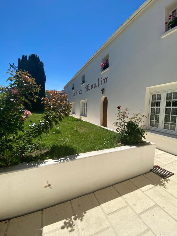 مبيت وإفطار Bouhet Le Vieux Moulin المظهر الخارجي الصورة